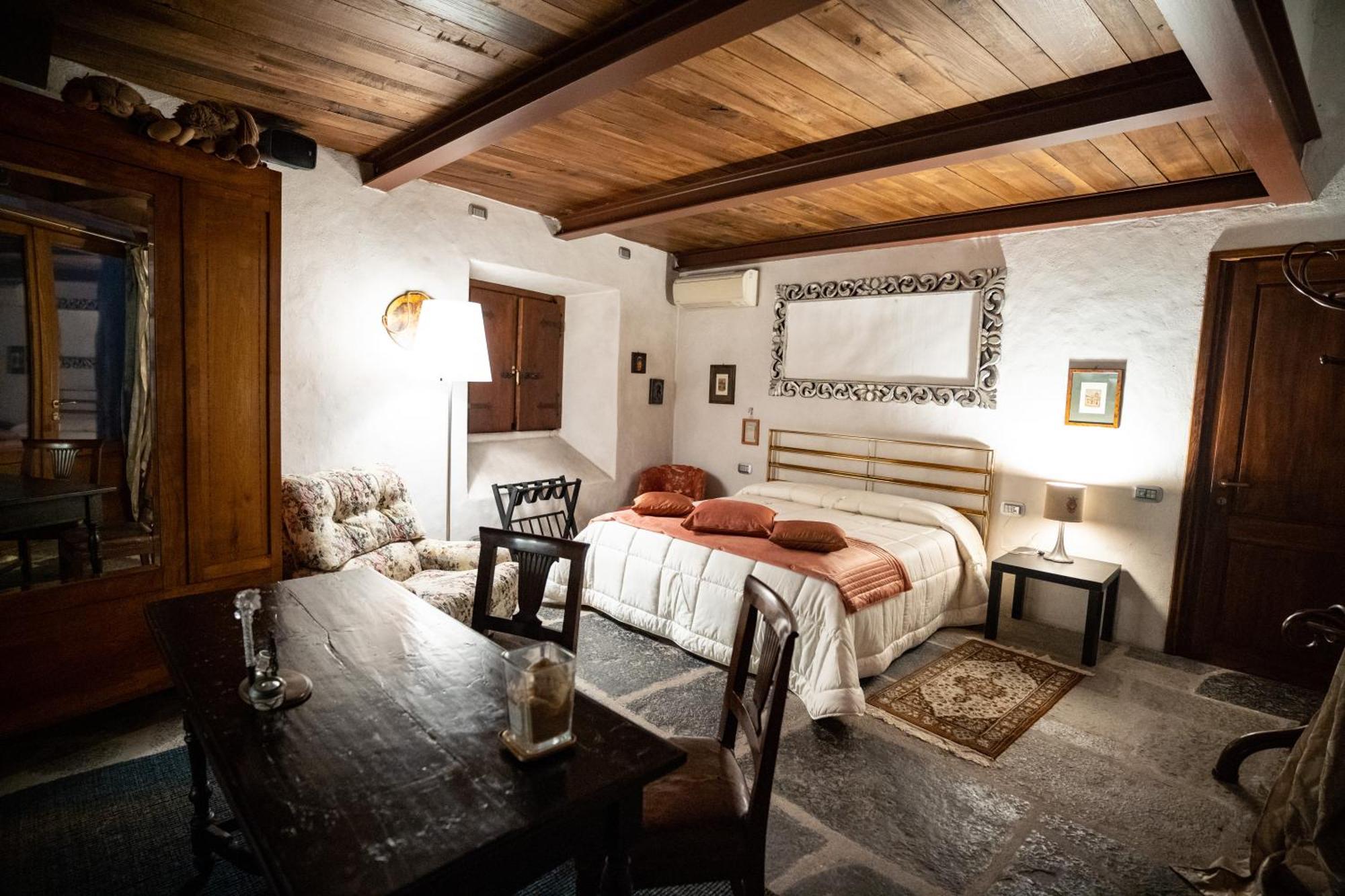 Villa Ghiringhelli Azzate Ngoại thất bức ảnh