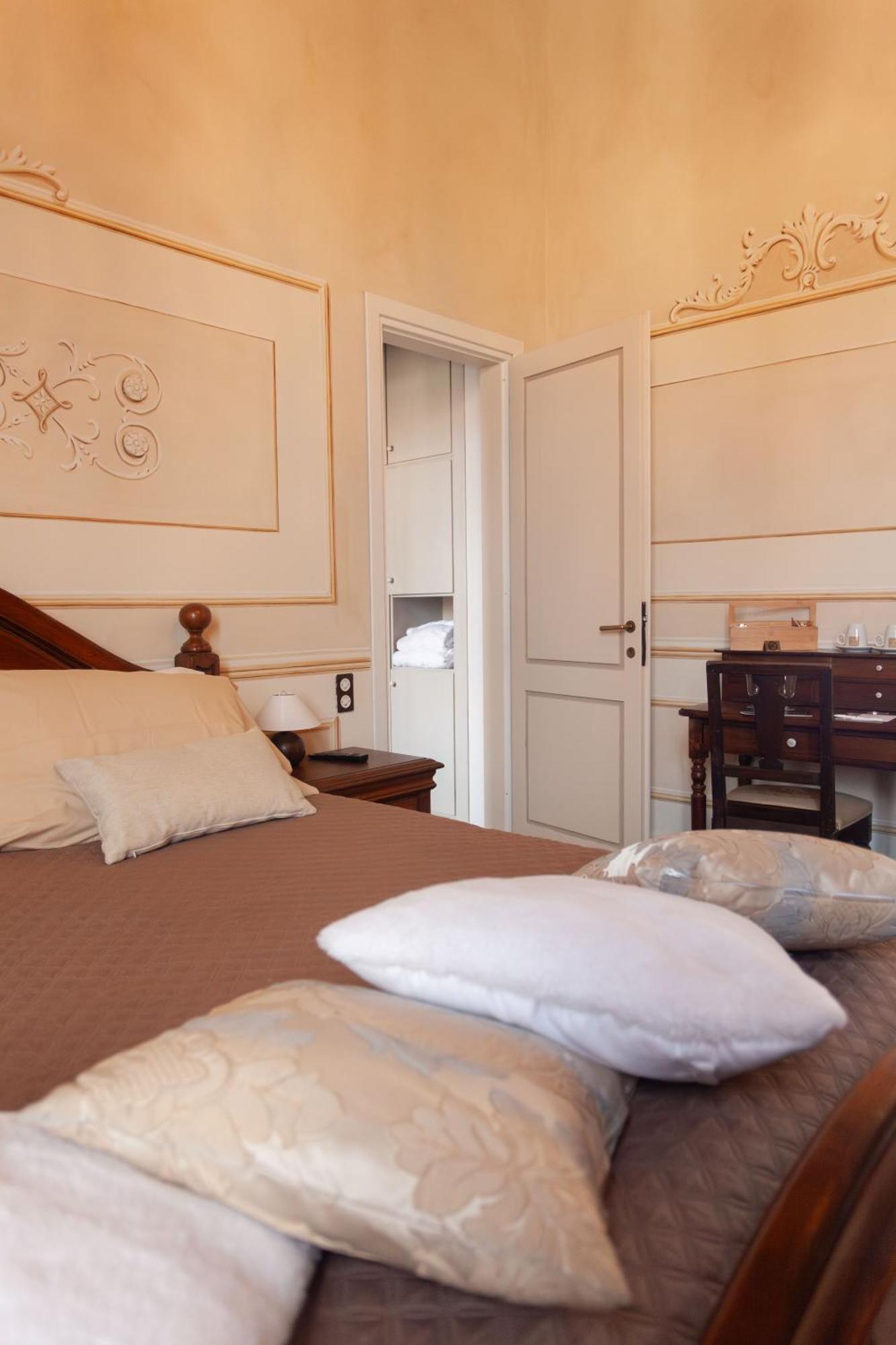 Villa Ghiringhelli Azzate Ngoại thất bức ảnh